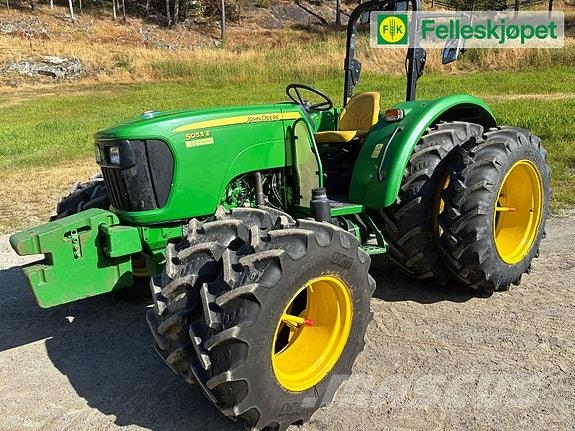 John Deere 5055E Traktoriai
