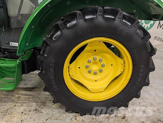 John Deere 5058E Traktorer