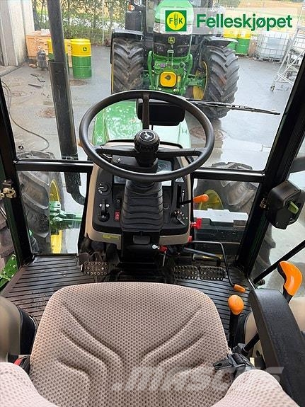 John Deere 5075E الجرارات