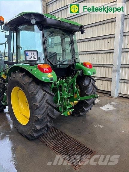 John Deere 5075E الجرارات