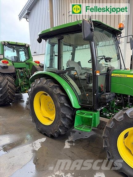 John Deere 5075E الجرارات