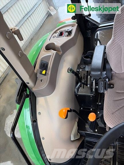 John Deere 5075E الجرارات
