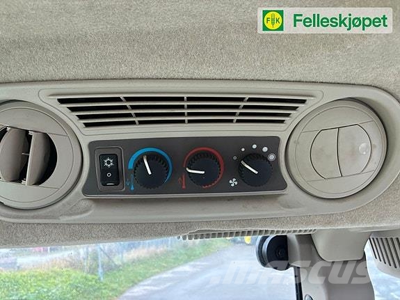 John Deere 5075E Kun 1100 timer Traktorer