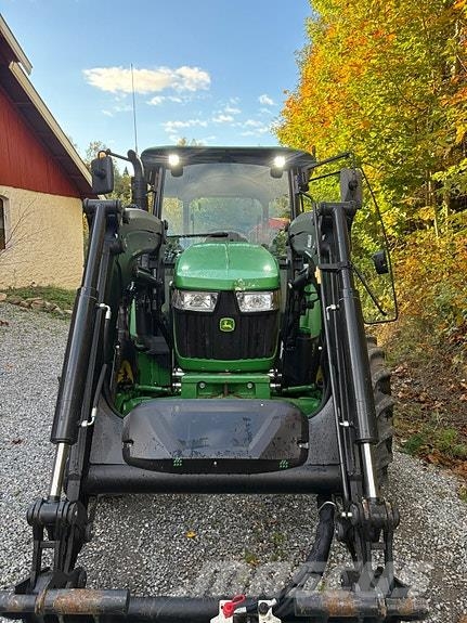 John Deere 5075E lavt timetall Traktorer