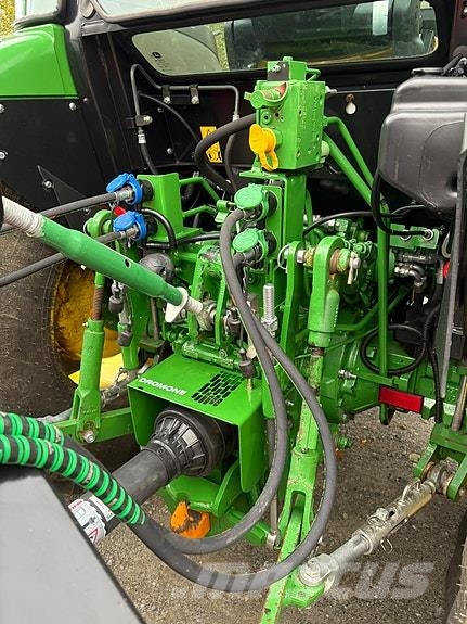 John Deere 5075E lavt timetall Traktorer