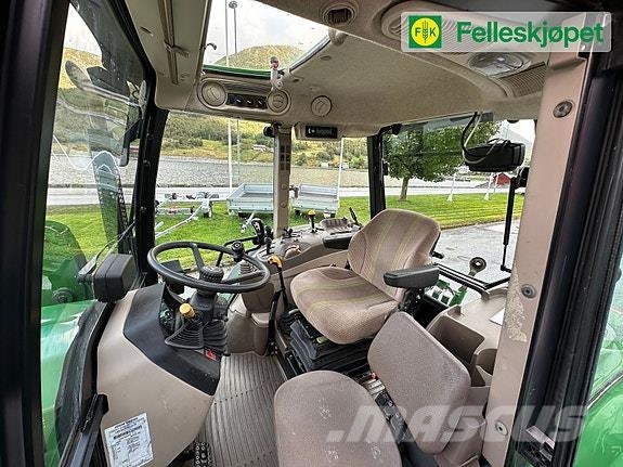 John Deere 5100M Traktorji
