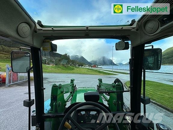 John Deere 5100M Traktorji