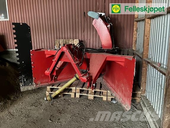 John Deere 5100M kun 230 timer med Ålø Laster Трактори