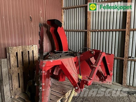 John Deere 5100M kun 230 timer med Ålø Laster Traktorid
