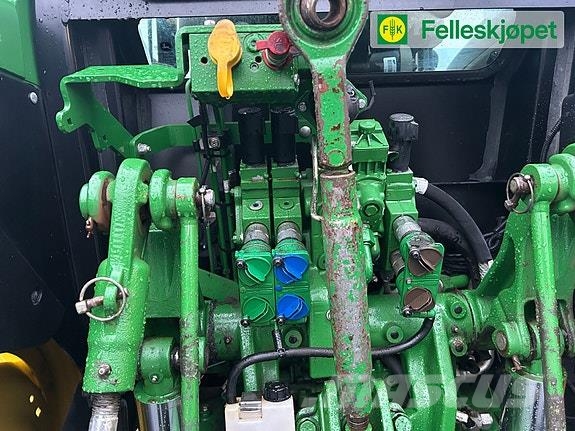 John Deere 5100R Traktorer