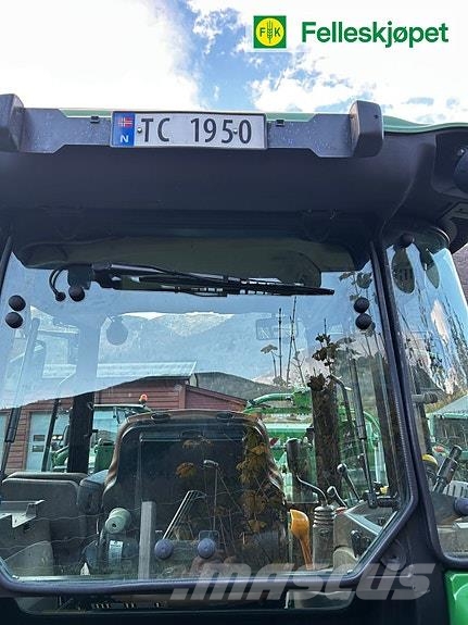John Deere 5100R Traktorer