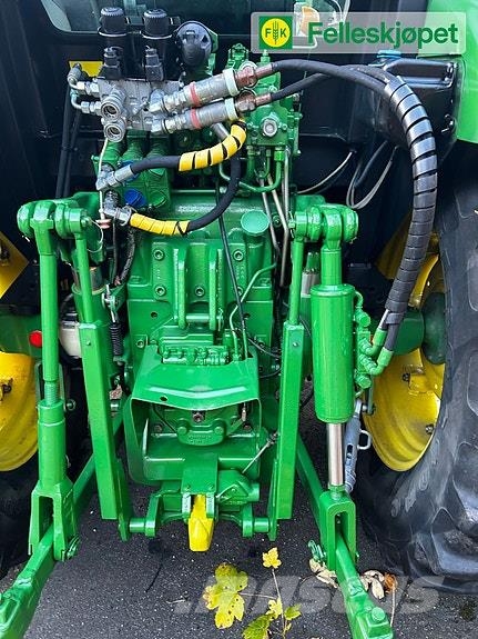 John Deere 5100R Traktorer
