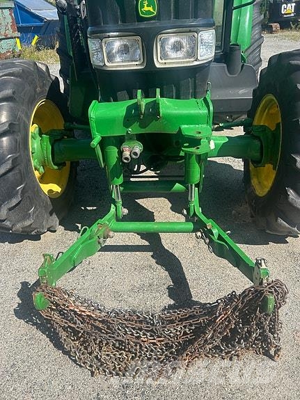 John Deere 5820 Traktorer
