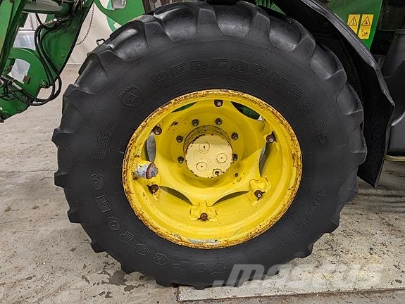 John Deere 5820 Traktorer
