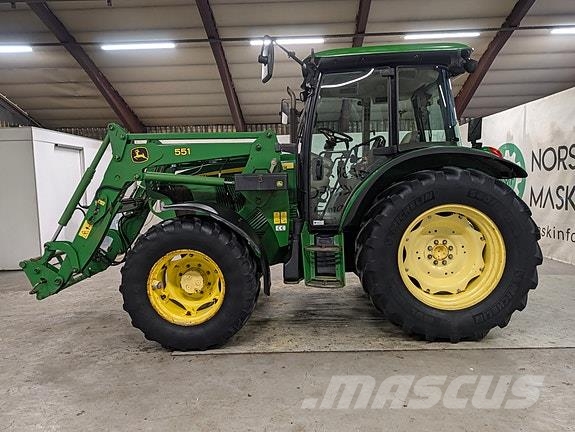 John Deere 5820 Traktorer