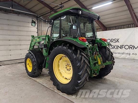 John Deere 5820 Traktorer
