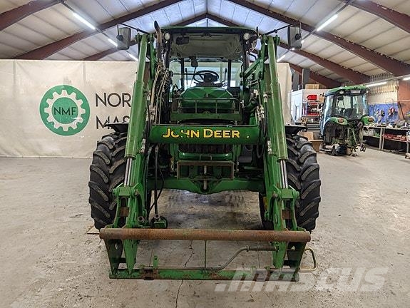 John Deere 5820 Traktorer