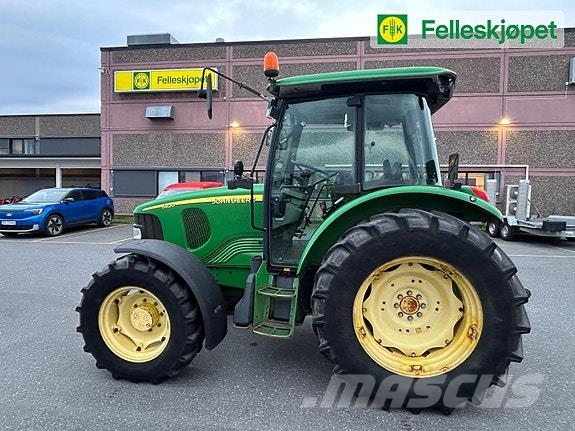 John Deere 5820 Tractoren