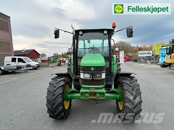 John Deere 5820 Tractoren