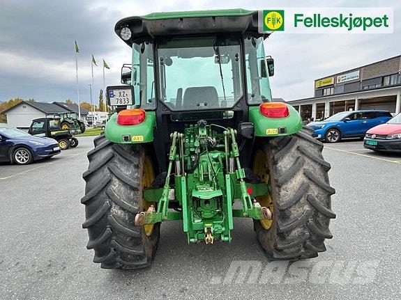 John Deere 5820 Tractoren