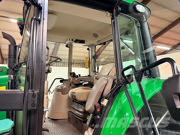 John Deere 6100M Tratores Agrícolas usados