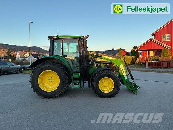 John Deere 6100M kun 1040 timer, Ålø laster الجرارات