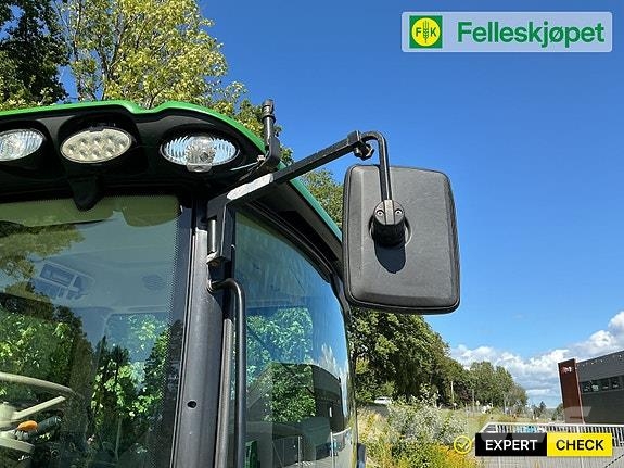 John Deere 6115R 40 km الجرارات