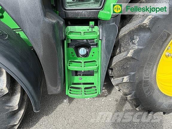 John Deere 6120M الجرارات