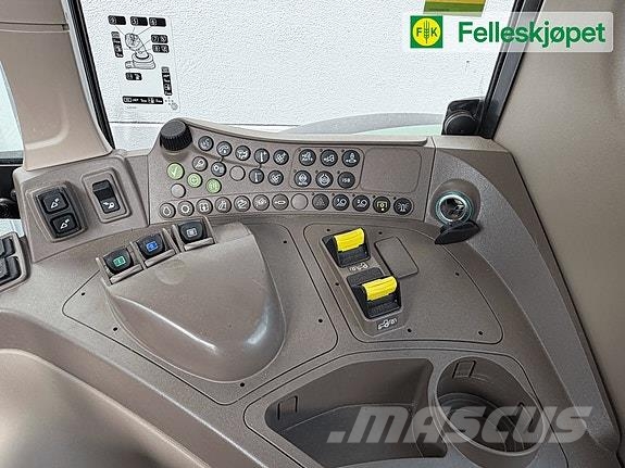 John Deere 6120M الجرارات