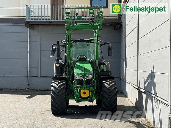 John Deere 6120M الجرارات