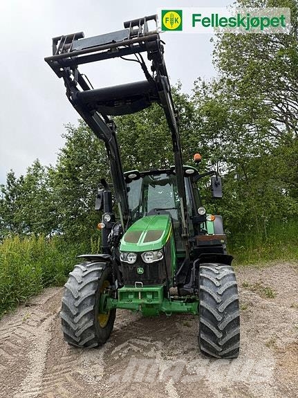 John Deere 6120M Traktorer