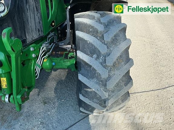 John Deere 6120M Traktorji