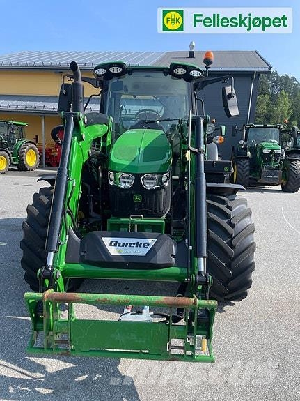 John Deere 6120M fjøring på framaksel og hytta Traktörler