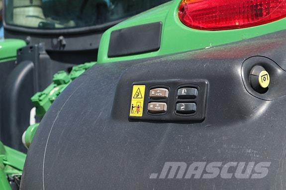 John Deere 6130 R Traktorit