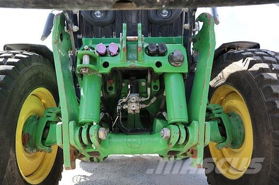 John Deere 6130 R Traktorit