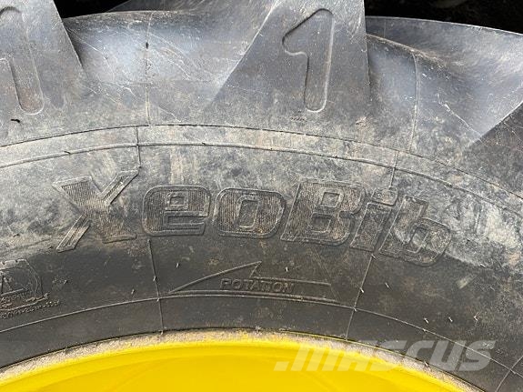 John Deere 6130R الجرارات