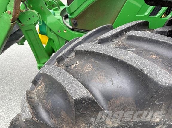 John Deere 6130R الجرارات