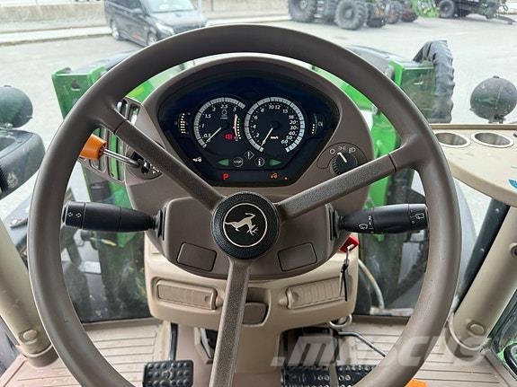 John Deere 6130R الجرارات