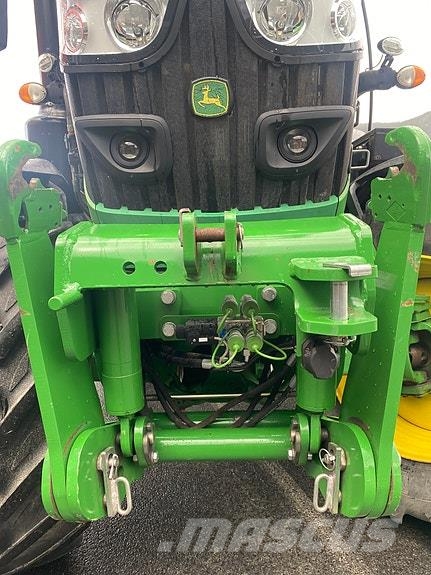 John Deere 6130R Tractores
