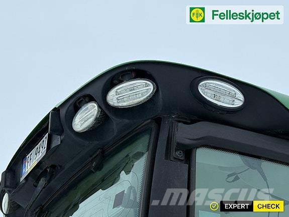 John Deere 6130R Traktorer