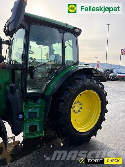 John Deere 6130R Traktorer