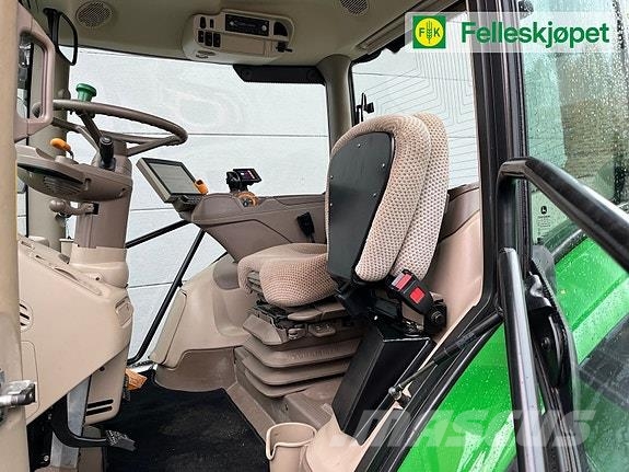 John Deere 6130R Traktorer