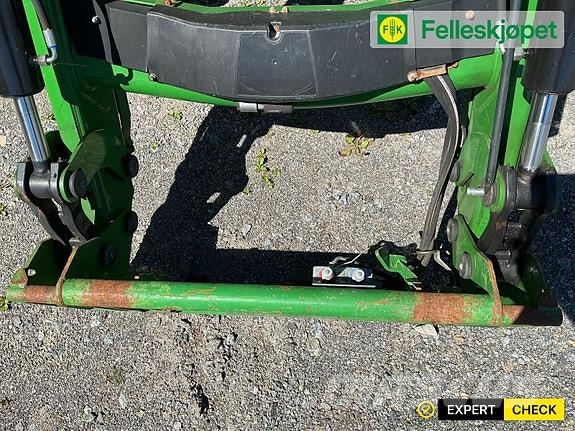 John Deere 6130R 50 KM Трактори