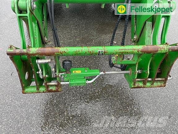 John Deere 6130R 50 KM comand pro. Traktorer