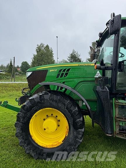 John Deere 6150R AutoPower الجرارات