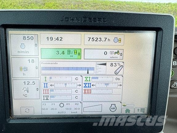 John Deere 6150R AutoPower الجرارات