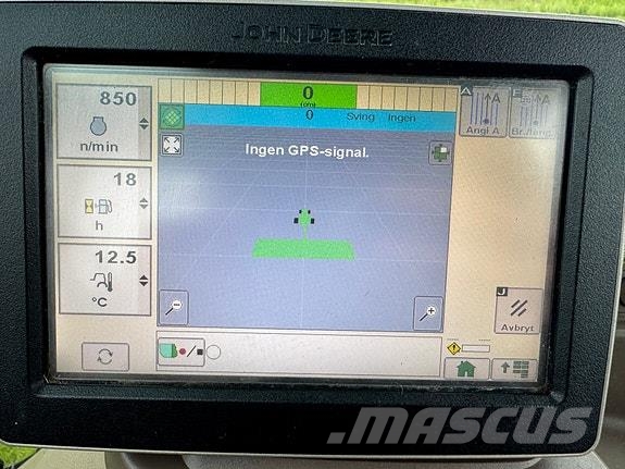 John Deere 6150R AutoPower الجرارات