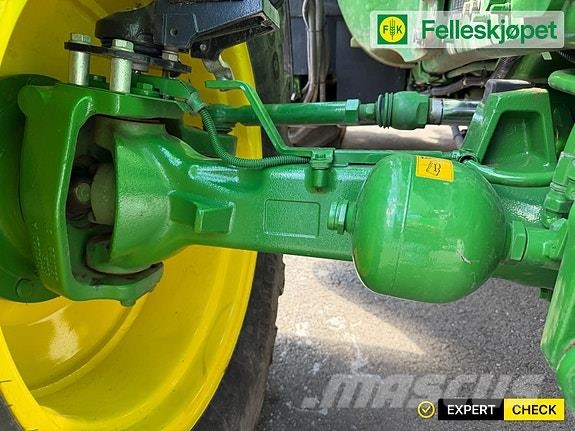John Deere 6155M الجرارات