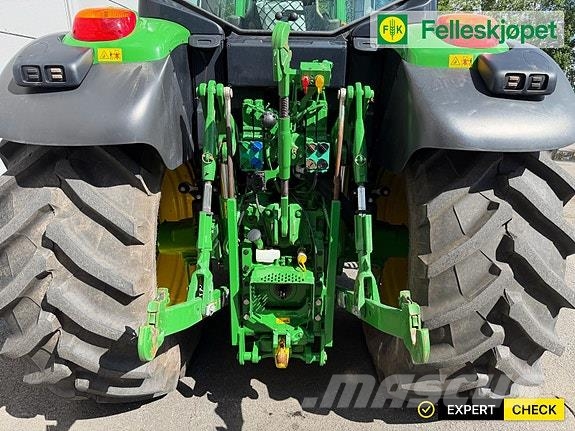 John Deere 6155M الجرارات