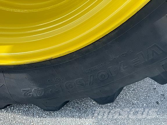John Deere 6155R Tractoren
